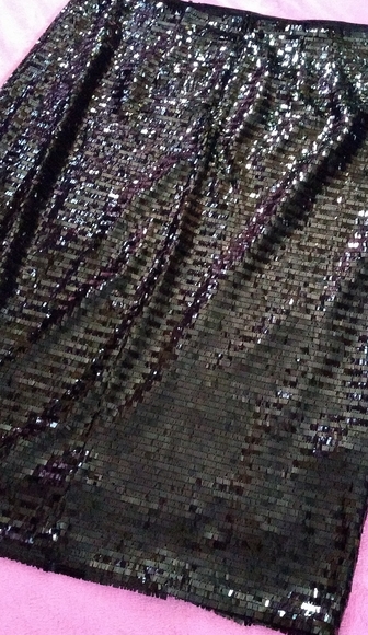 Versatile Statement Long Midi Sequin Skirt - Picture 2 of 16